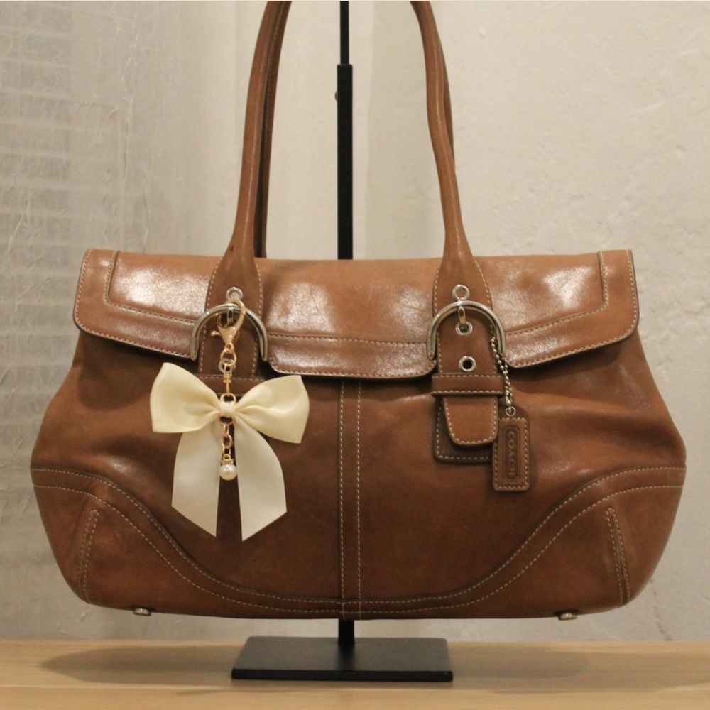 👛 SOLD 👛